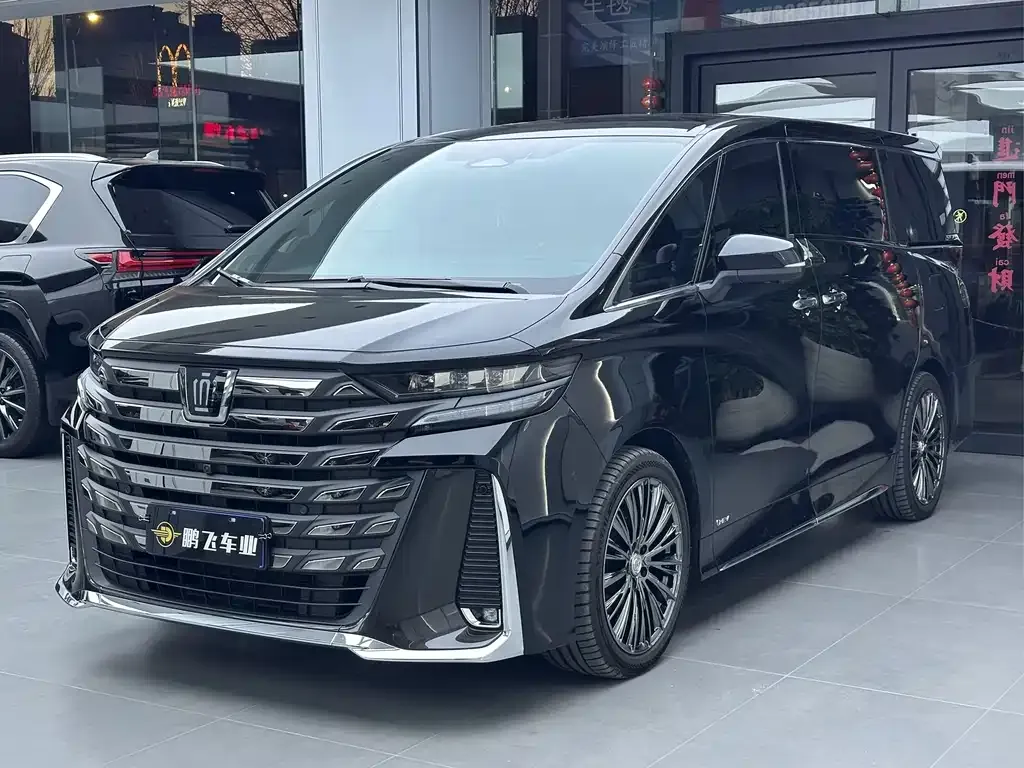 Toyota Vellfire 2024 из CN, фото 1