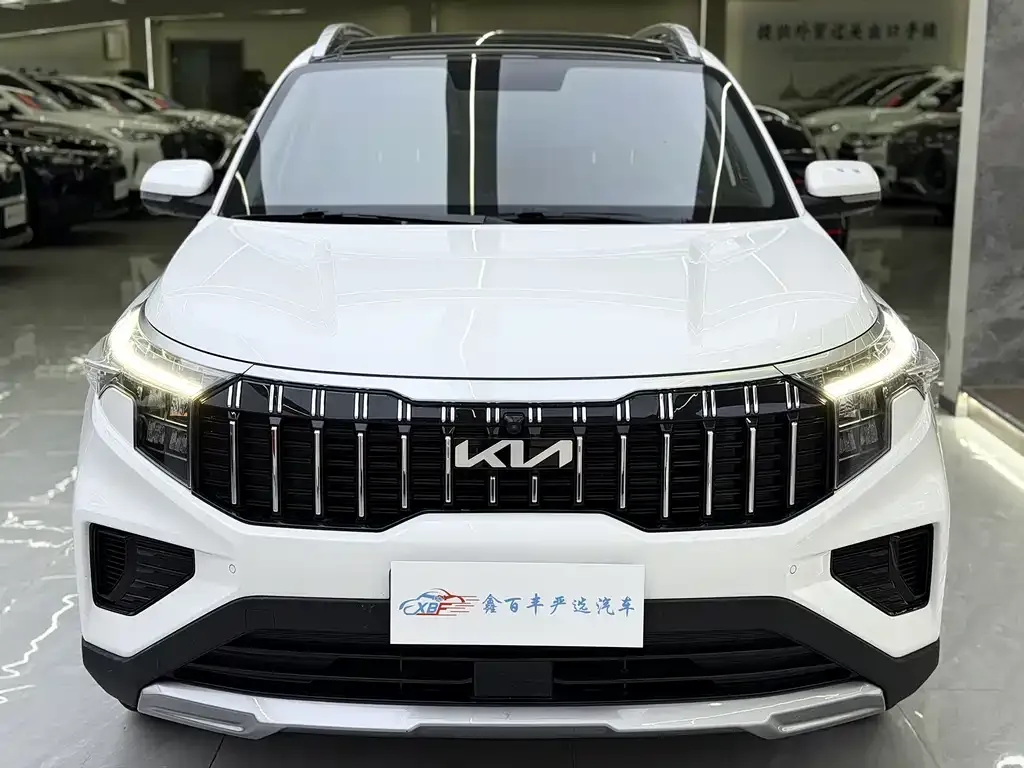 Kia Sportage 2023 из CN, фото 7