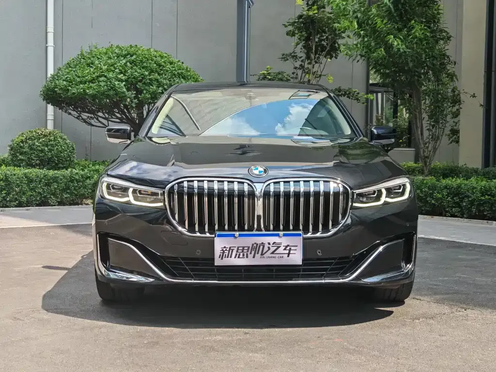 BMW 7 Series — фото 2