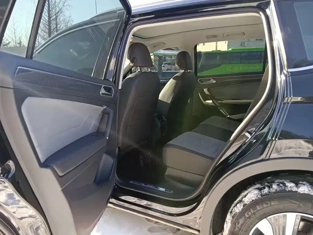 Volkswagen Tiguan L New Energy 2022 из CN, фото 5