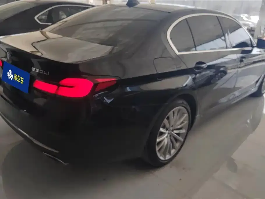 BMW 5 Series — фото 10
