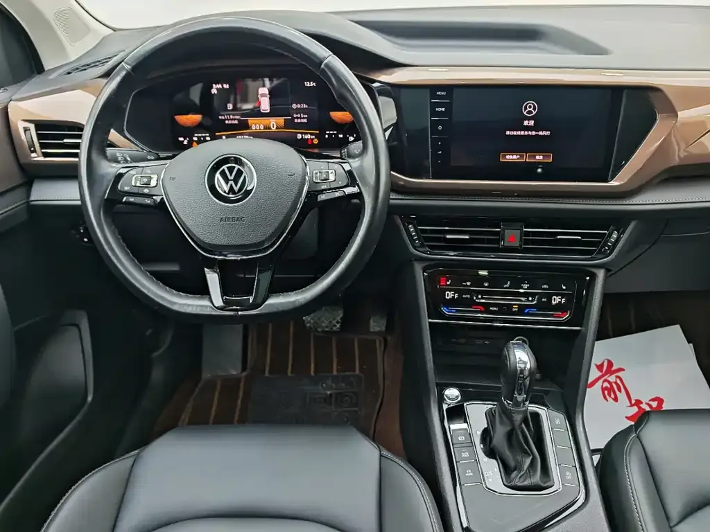 Volkswagen Tharu — фото 6