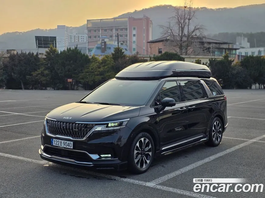 Kia Carnival — фото 1