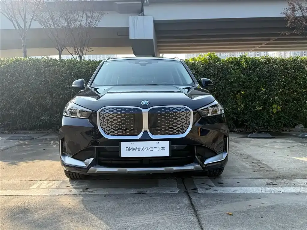 BMW iX1 2024 из CN, фото 6