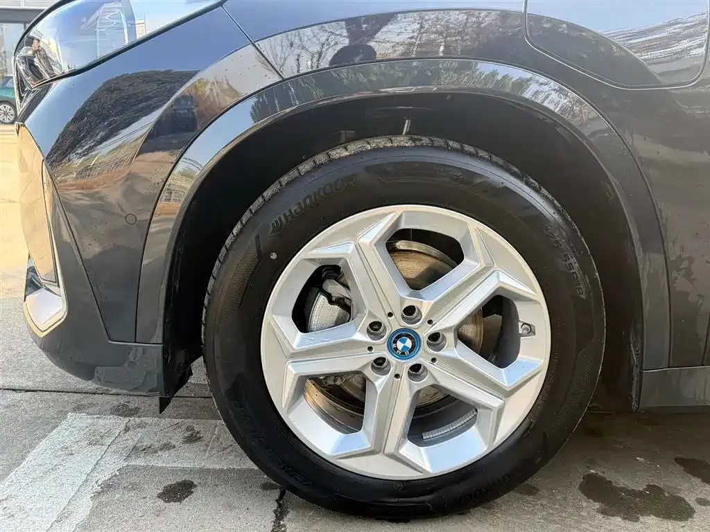 BMW iX1 2024 из CN, фото 4
