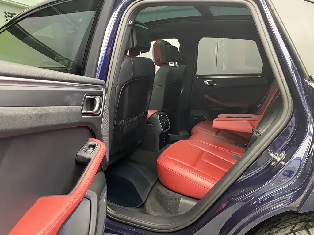 Porsche Macan 2022 из CN, фото 4