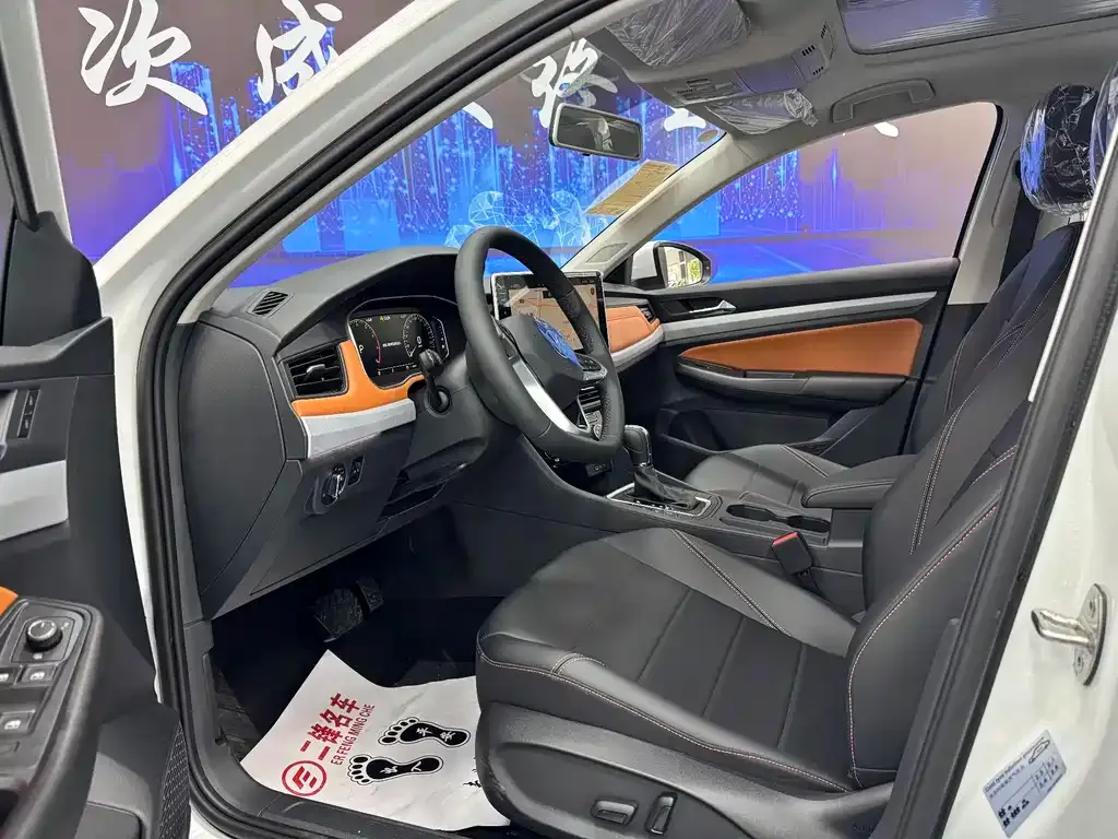 Volkswagen Bora 2025 из CN, фото 8