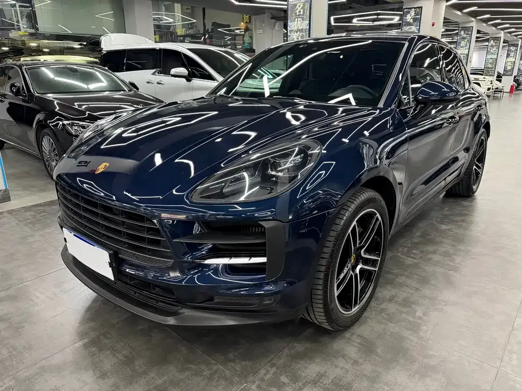 Porsche Macan — фото 1