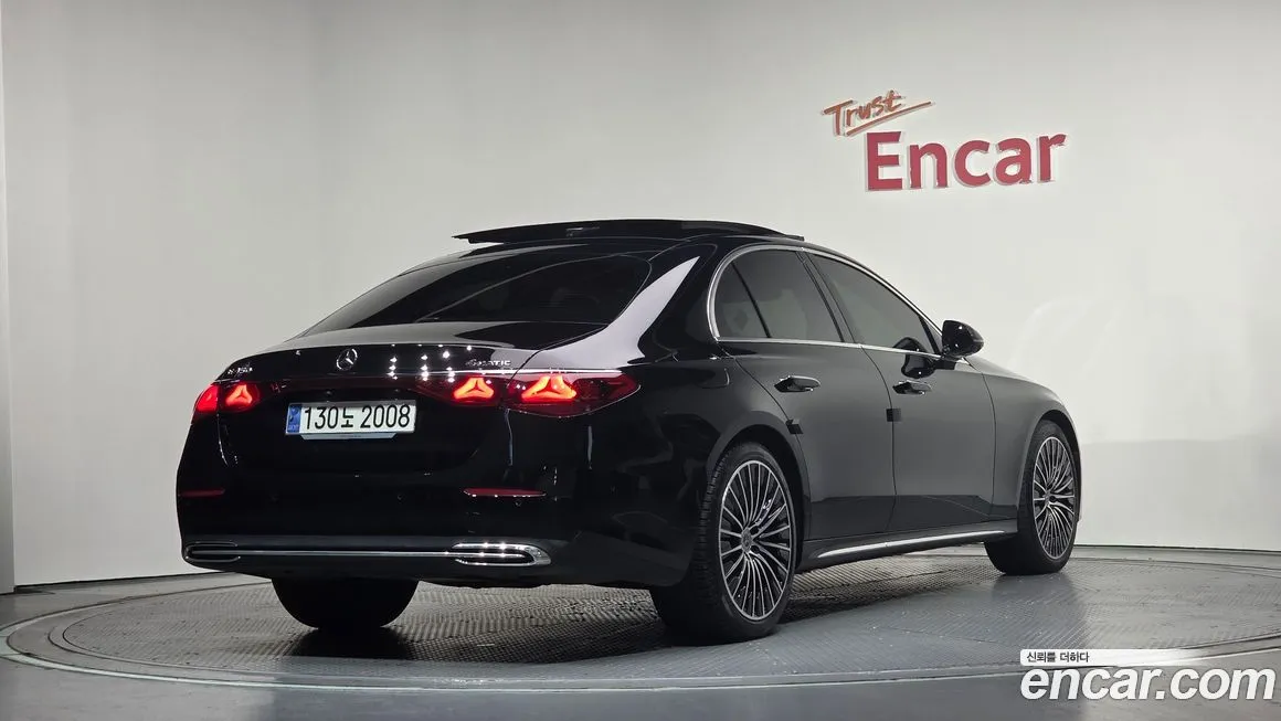 Mercedes-Benz E-Class 2024 из KR, фото 2