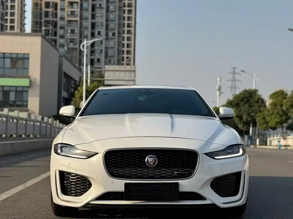 Jaguar XEL — фото 2