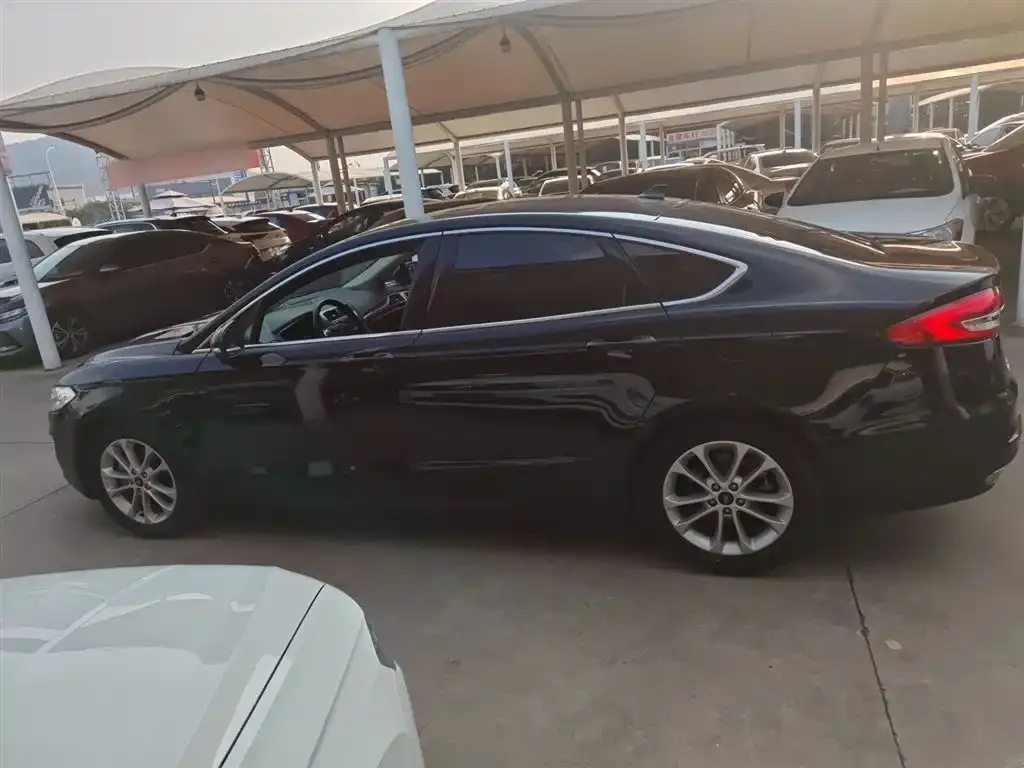 Ford Mondeo 2021 из CN, фото 8