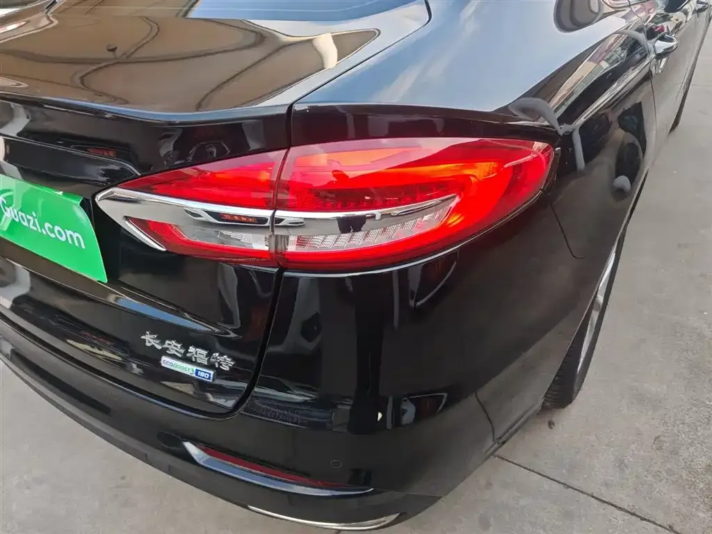 Ford Mondeo 2021 из CN, фото 4