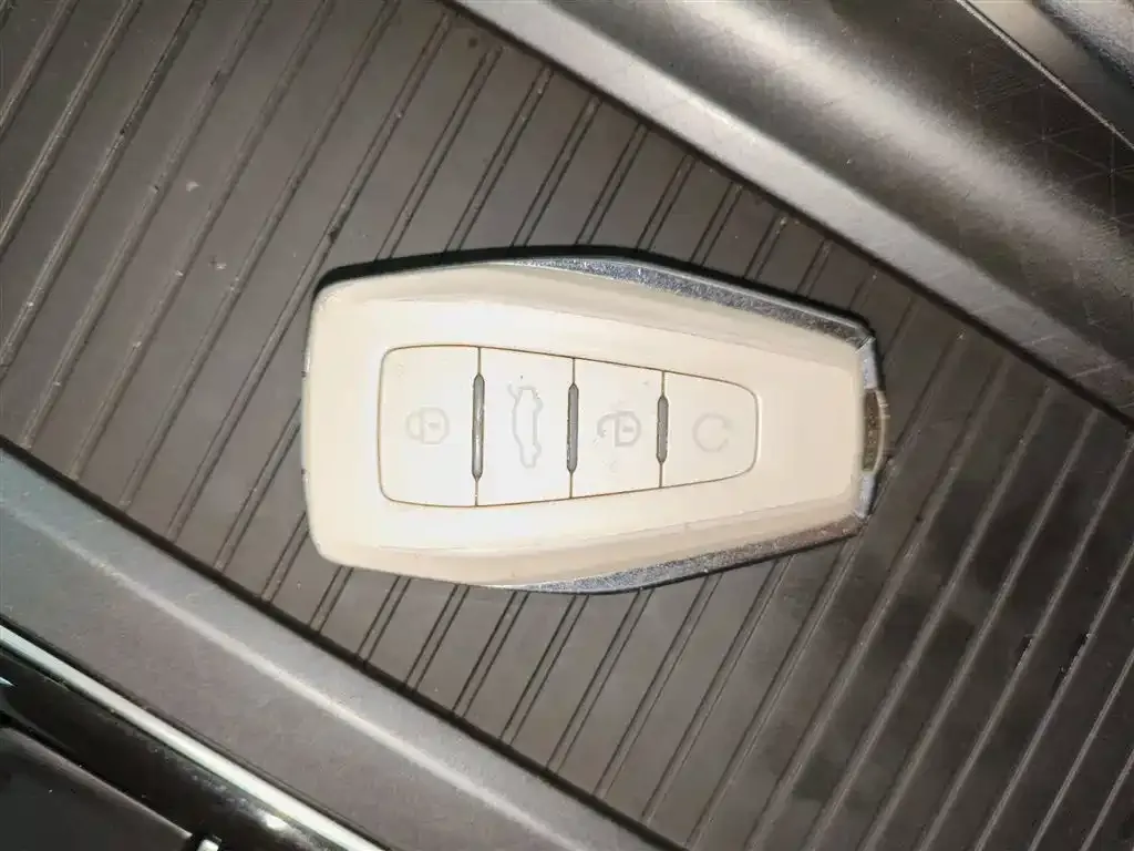 Geely Xingrui 2022 из CN, фото 2
