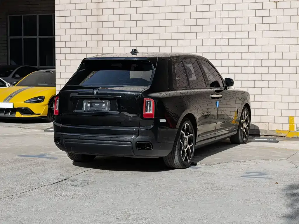 Rolls-Royce Cullinan 2022 из CN, фото 7