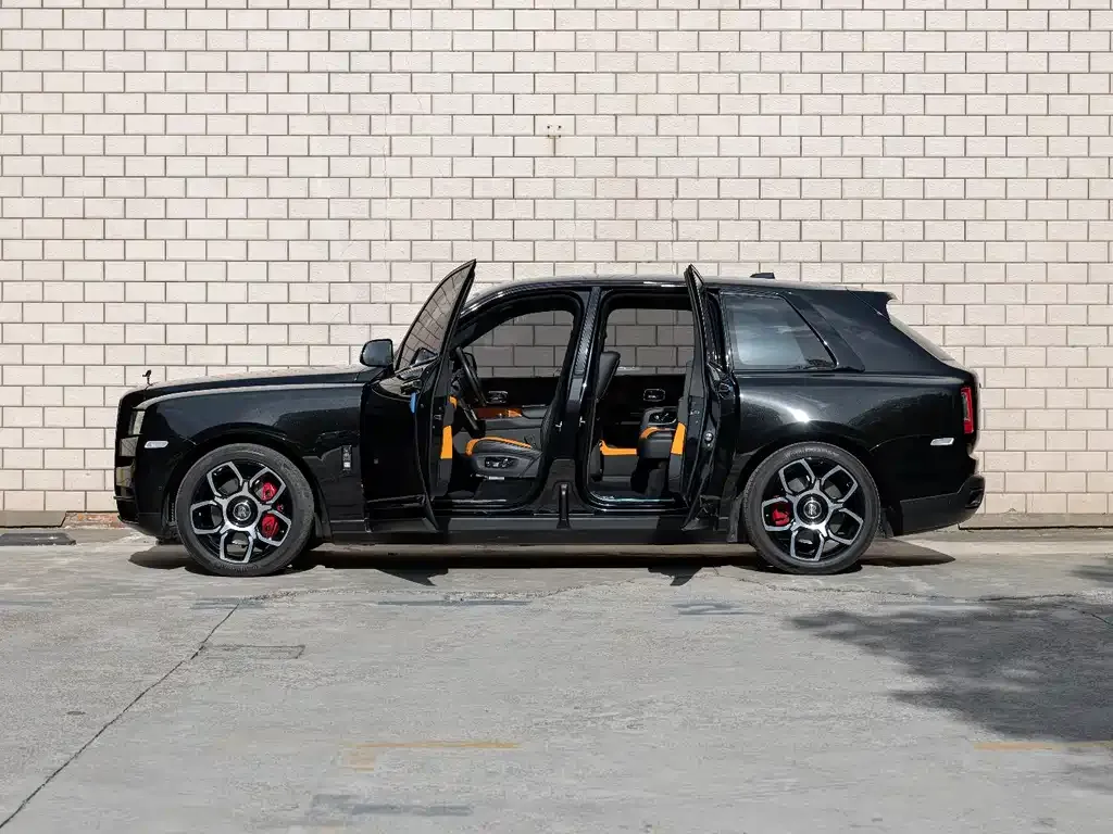 Rolls-Royce Cullinan 2022 из CN, фото 8