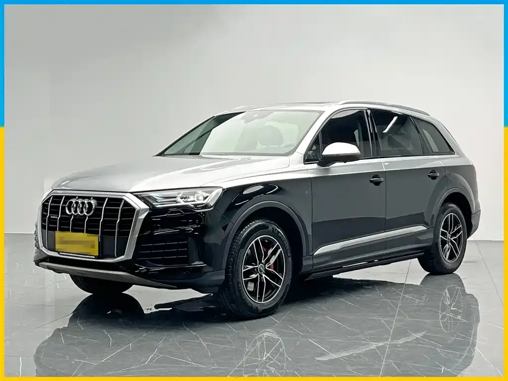Audi Q7 2023 из CN, фото 1