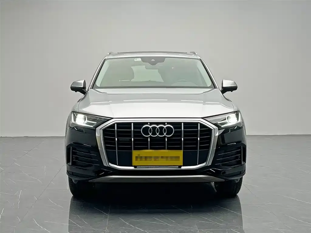 Audi Q7 2023 из CN, фото 3