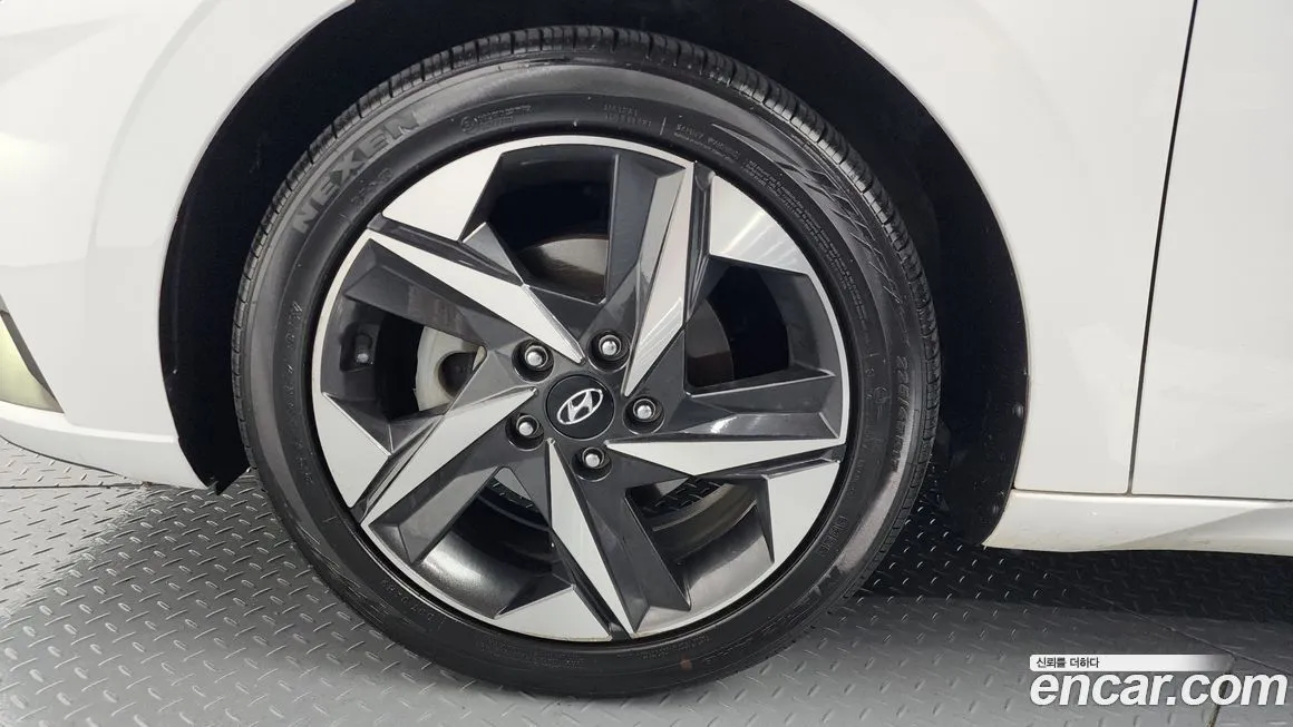 Hyundai AVANTE — фото 8