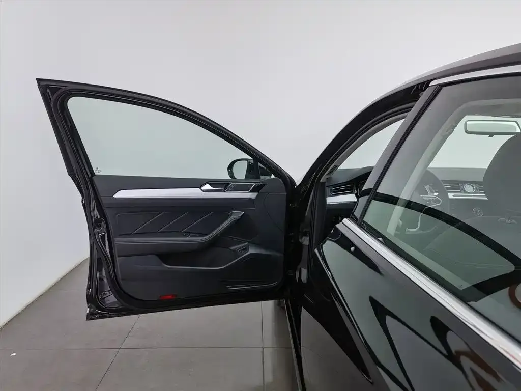 Volkswagen Magotan 2025 из CN, фото 2