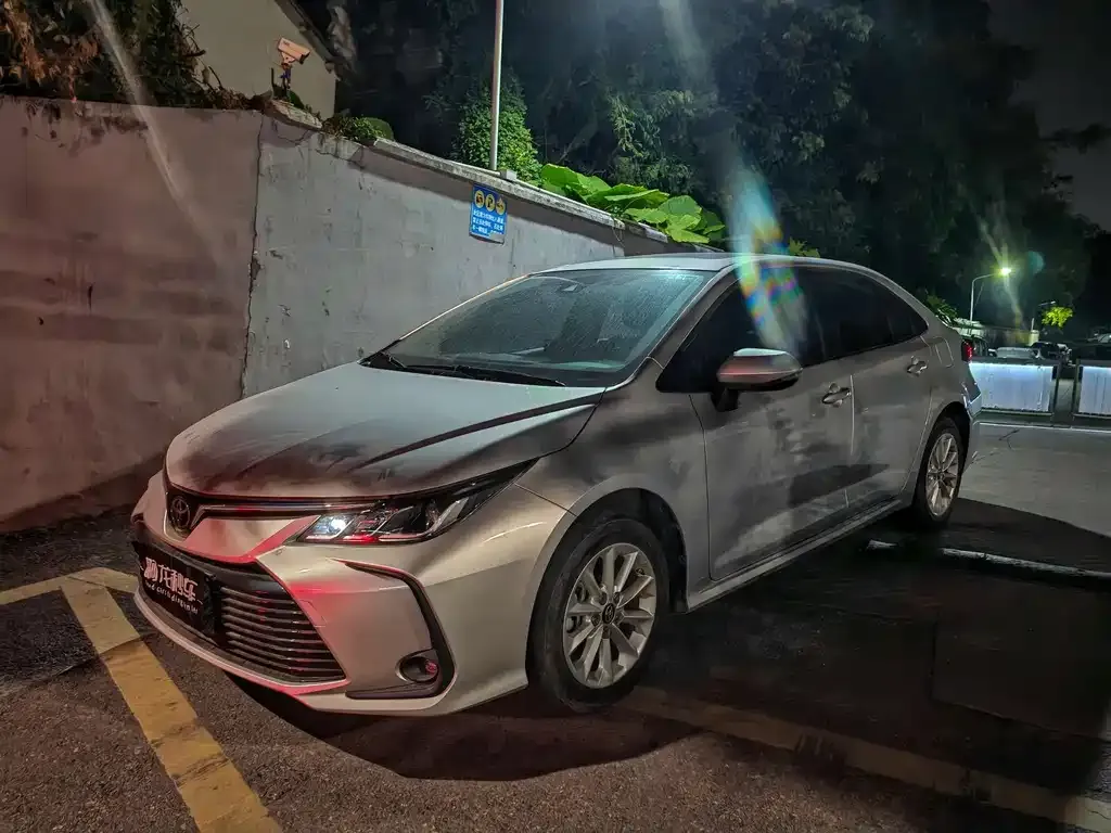 Toyota Corolla 2023 из CN, фото 1