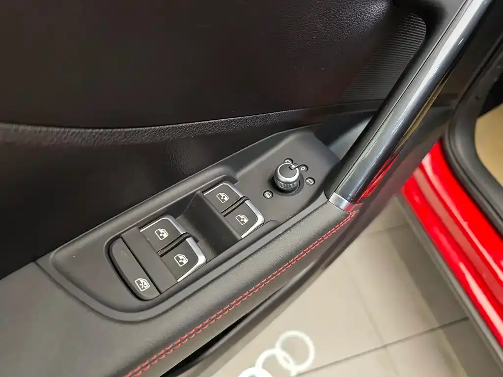 Audi Q2L 2022 из CN, фото 10