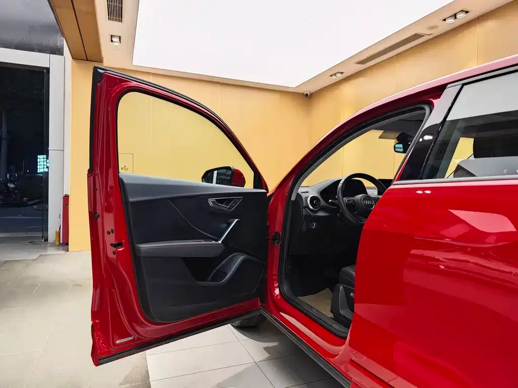 Audi Q2L 2022 из CN, фото 8