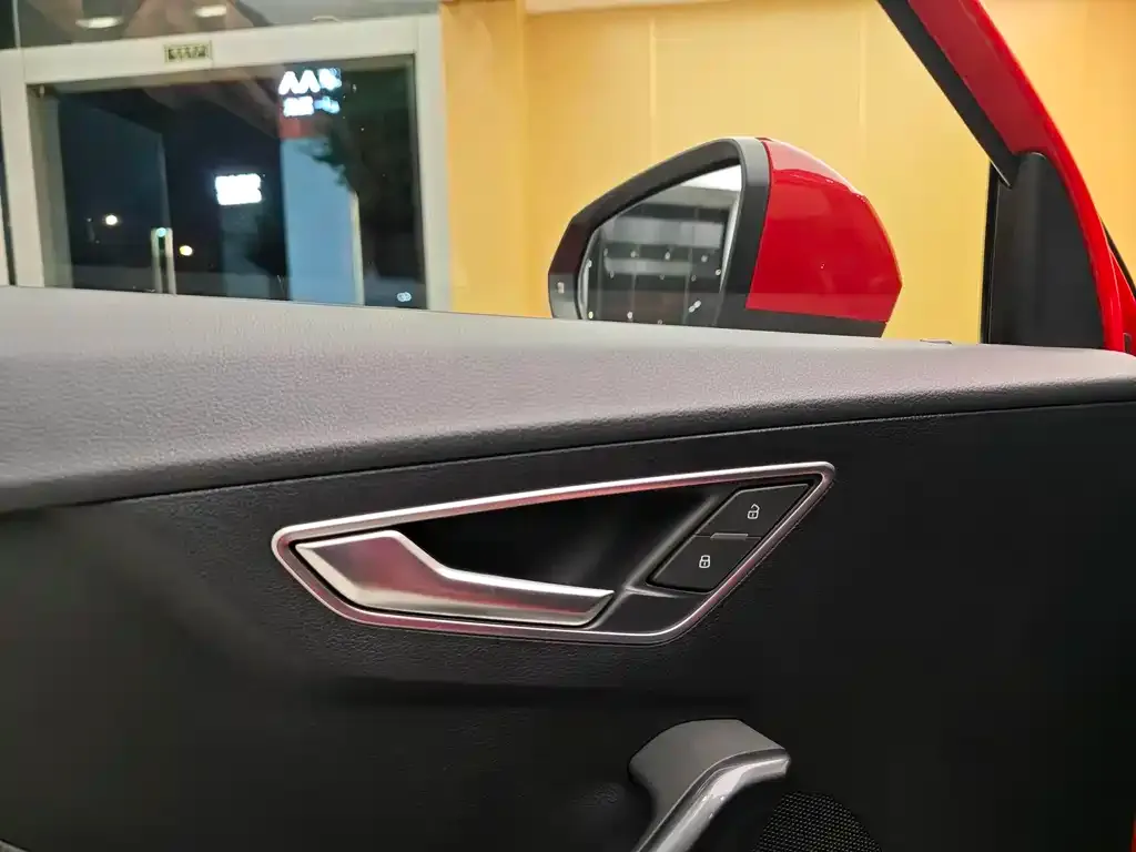 Audi Q2L 2022 из CN, фото 9