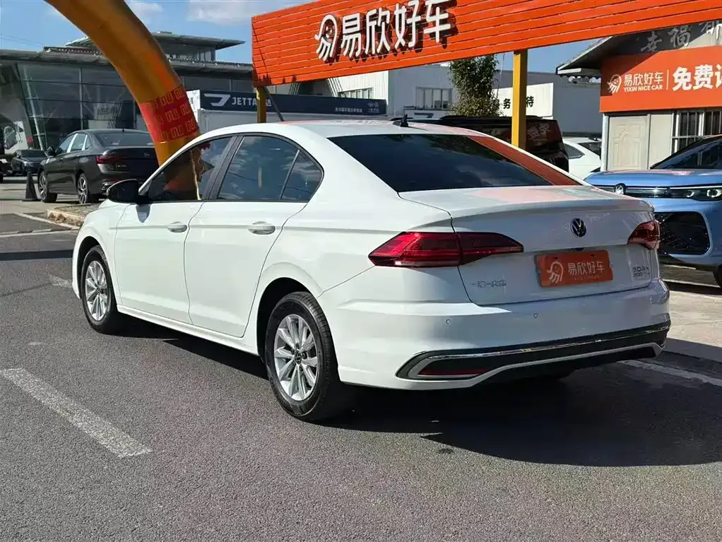 Volkswagen Bora 2023 из CN, фото 10