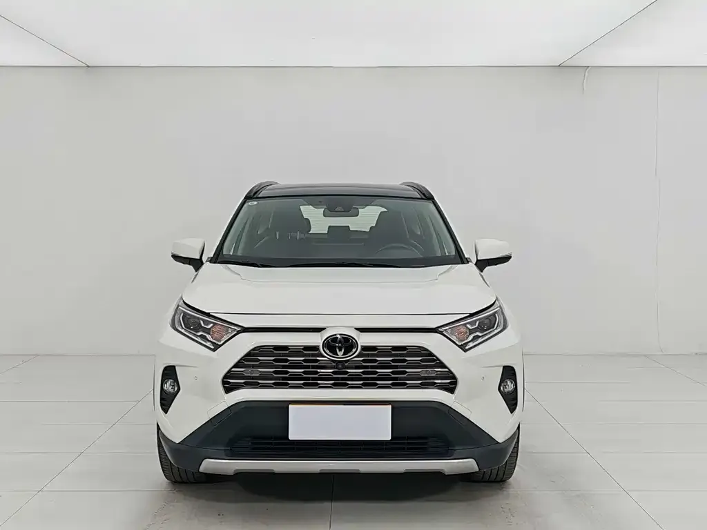 Toyota RAV4 — фото 2