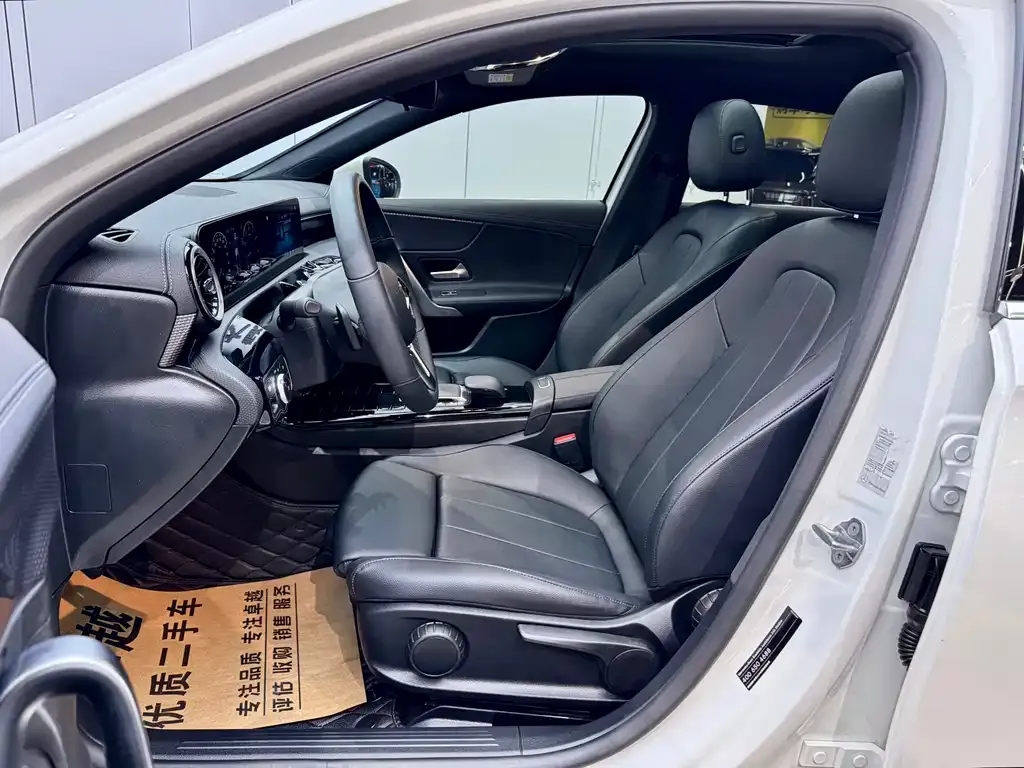 Mercedes-Benz A-Class 2022 из CN, фото 3