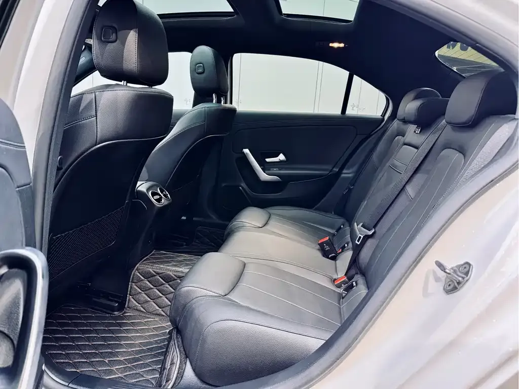 Mercedes-Benz A-Class 2022 из CN, фото 4