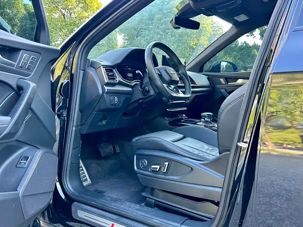 Audi Q5L 2024 из CN, фото 8