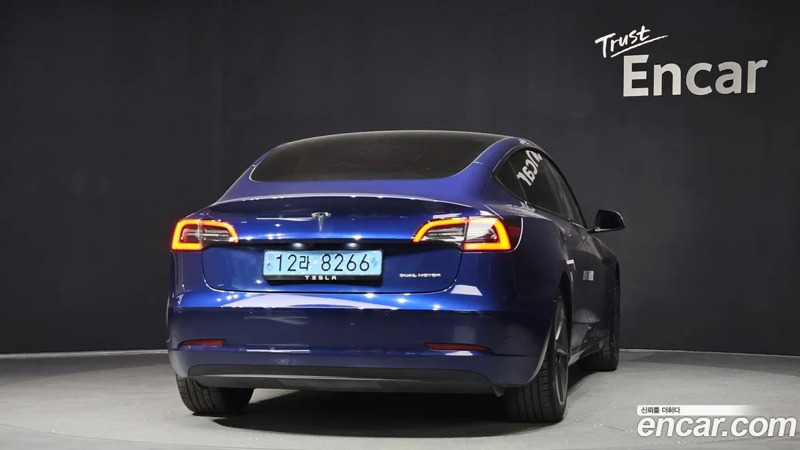 Tesla Model 3 — фото 3