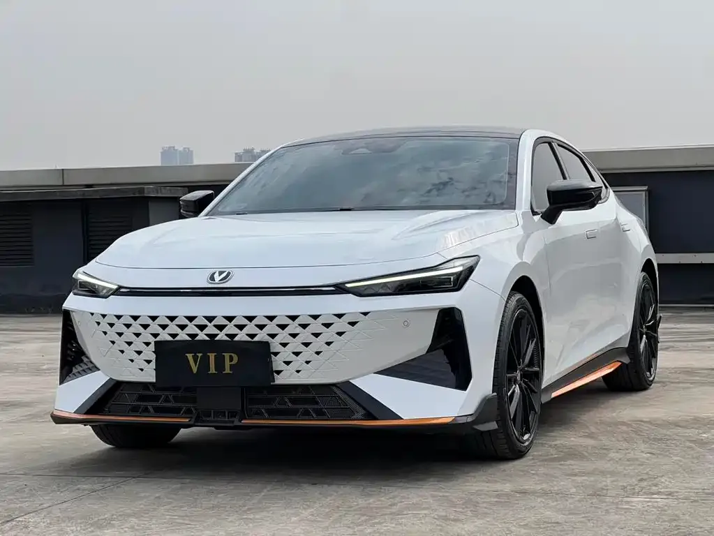 Changan UNI-V 2024 из CN, фото 1