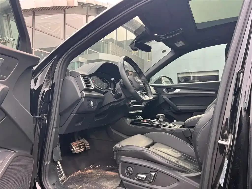 Audi Q5L 2024 из CN, фото 7