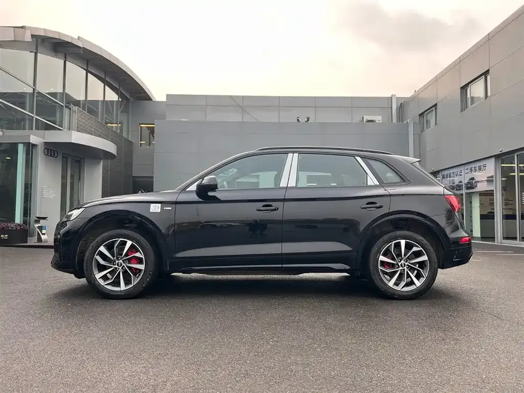 Audi Q5L 2024 из CN, фото 8
