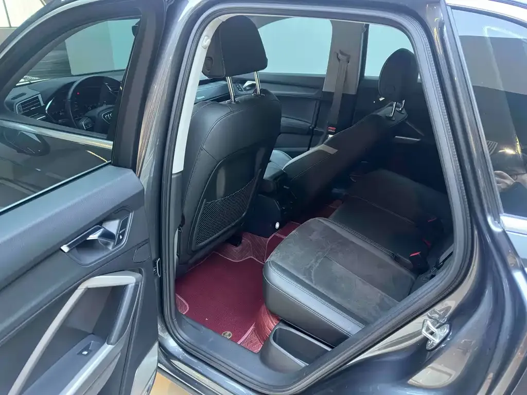 Audi Q3 2022 из CN, фото 8