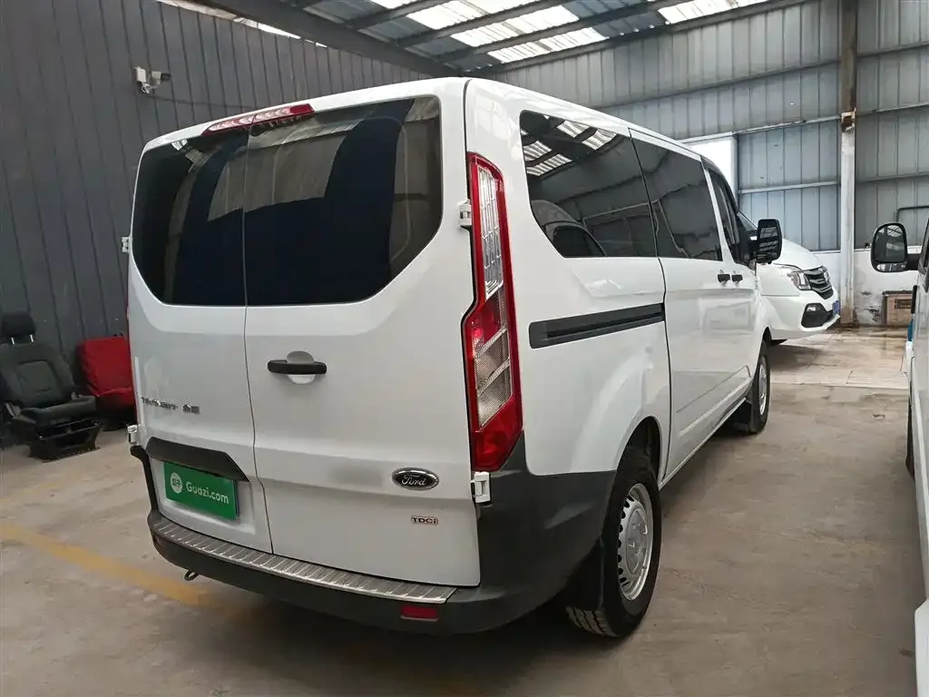 Ford Transit 2022 из CN, фото 7