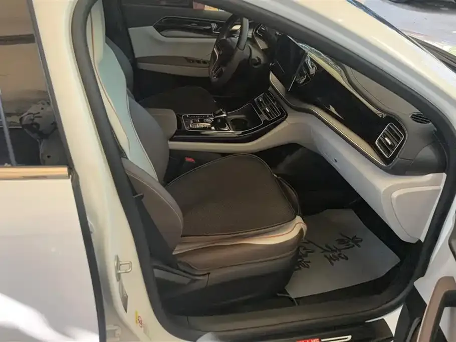 BYD Qin PLUS 2023 из CN, фото 8