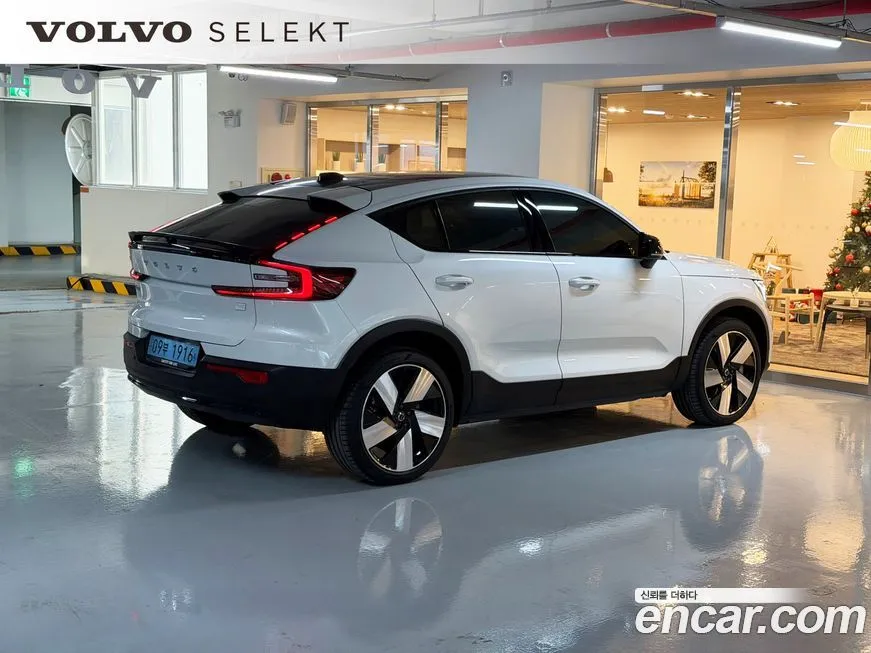 Volvo C40 — фото 5