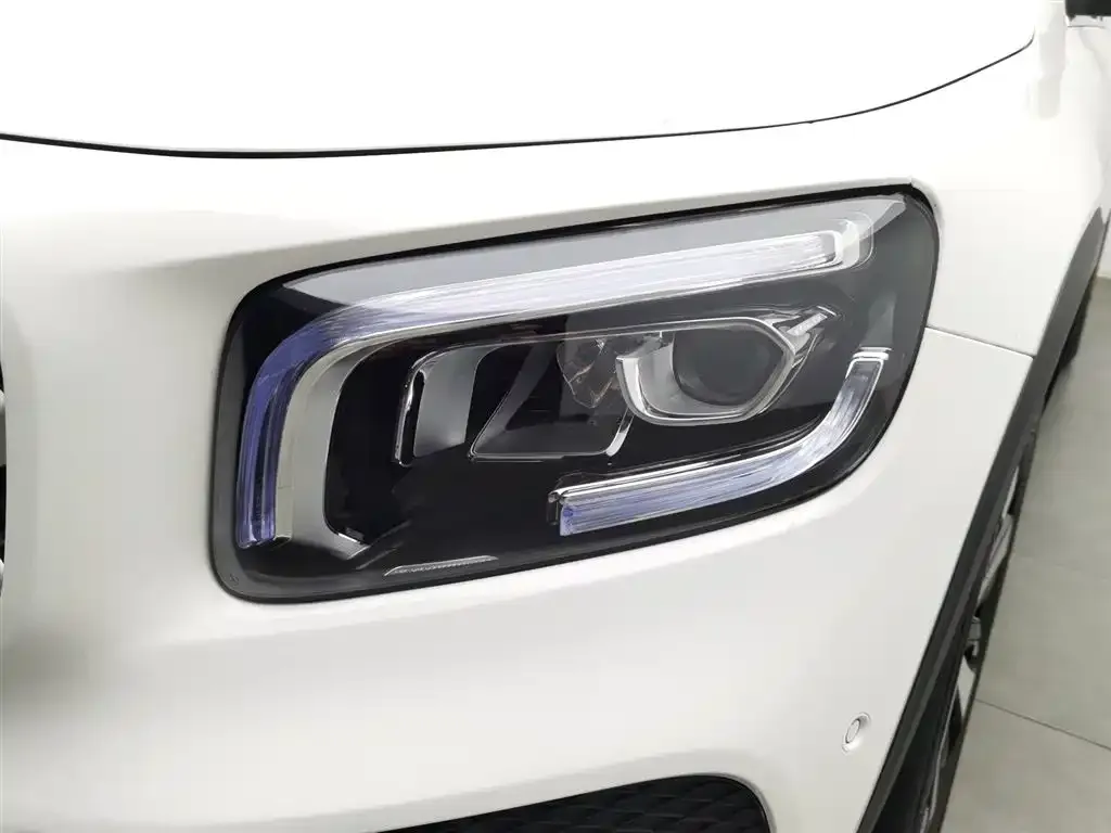 Mercedes-Benz GLB 2023 из CN, фото 2