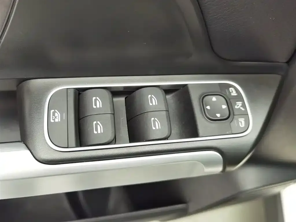 Mercedes-Benz GLB 2023 из CN, фото 3