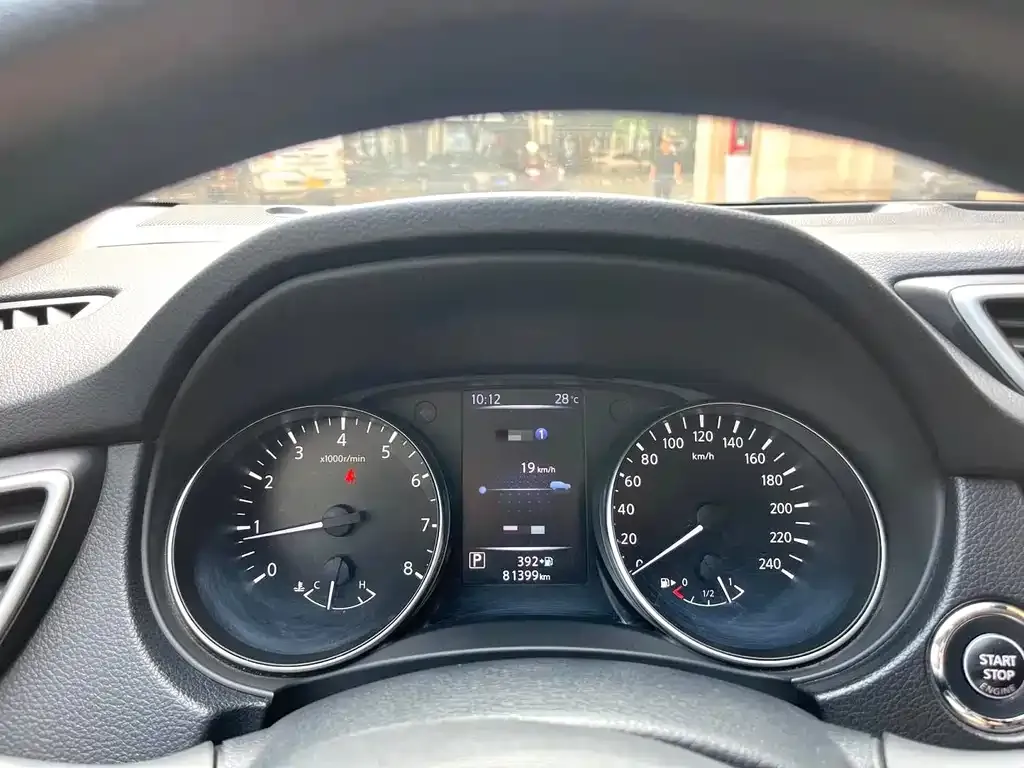 Nissan Qashqai 2022 из CN, фото 2