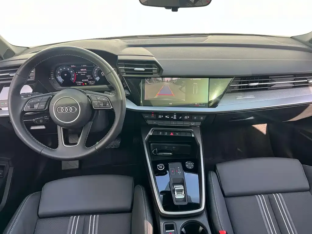 Audi A3 2024 из CN, фото 8