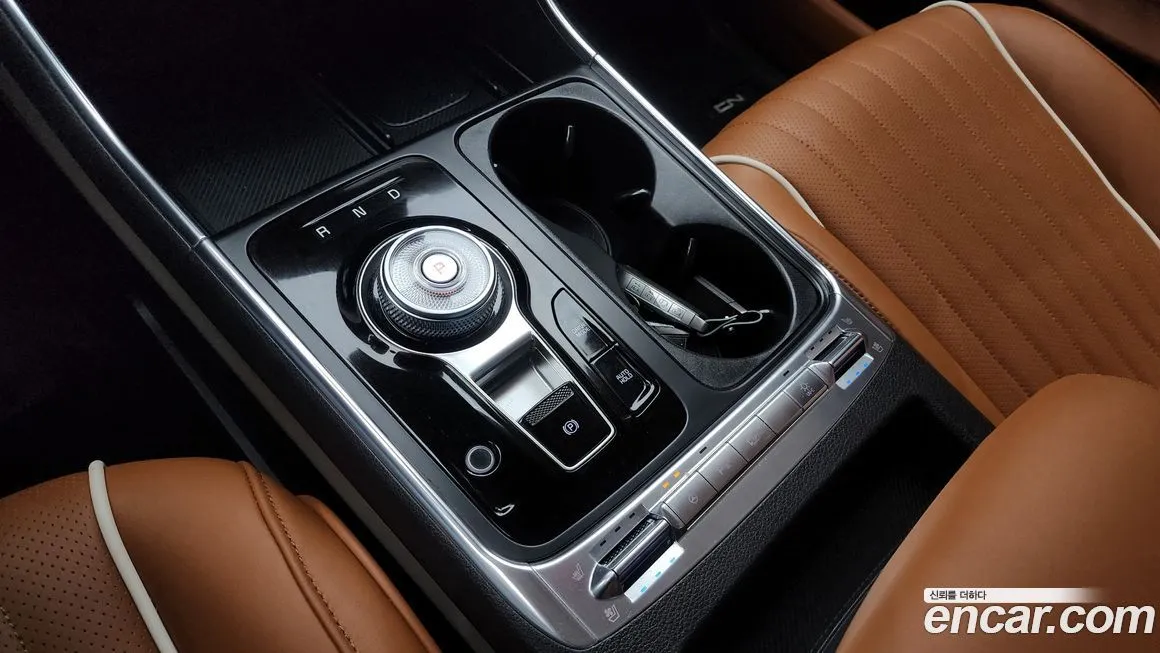 Kia Carnival — фото 9