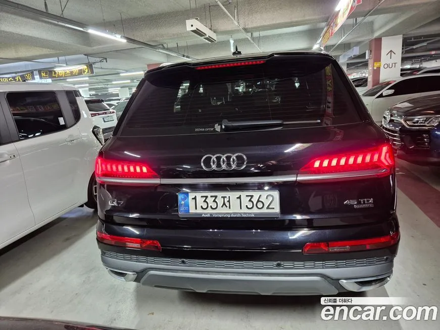 Audi Q7 2021 из KR, фото 7
