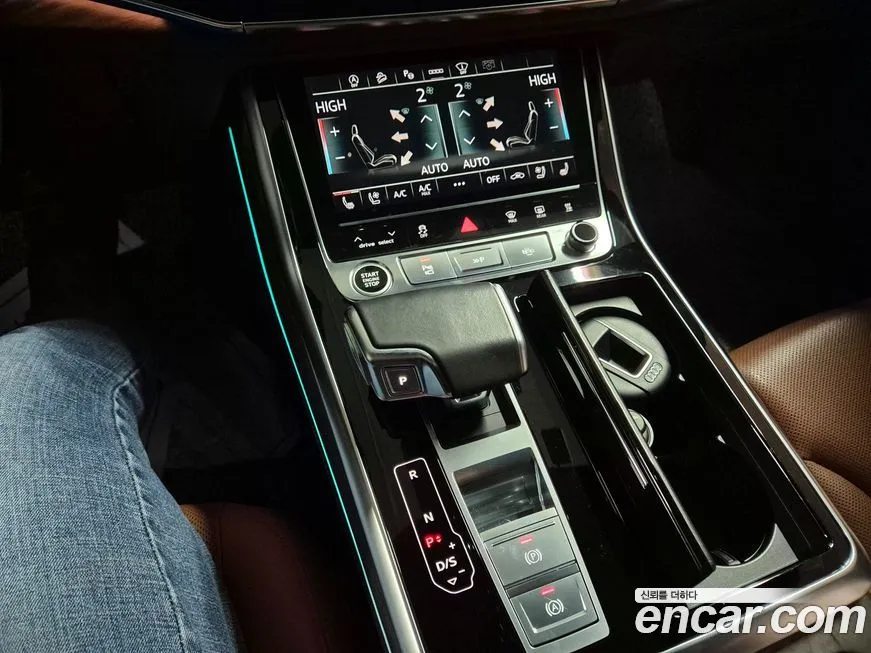 Audi Q7 2021 из KR, фото 9