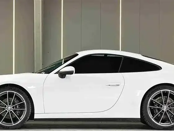 Porsche 911 2025 из CN, фото 5