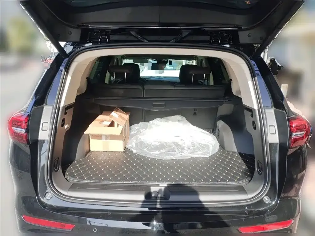 Buick Envision Plus — фото 4