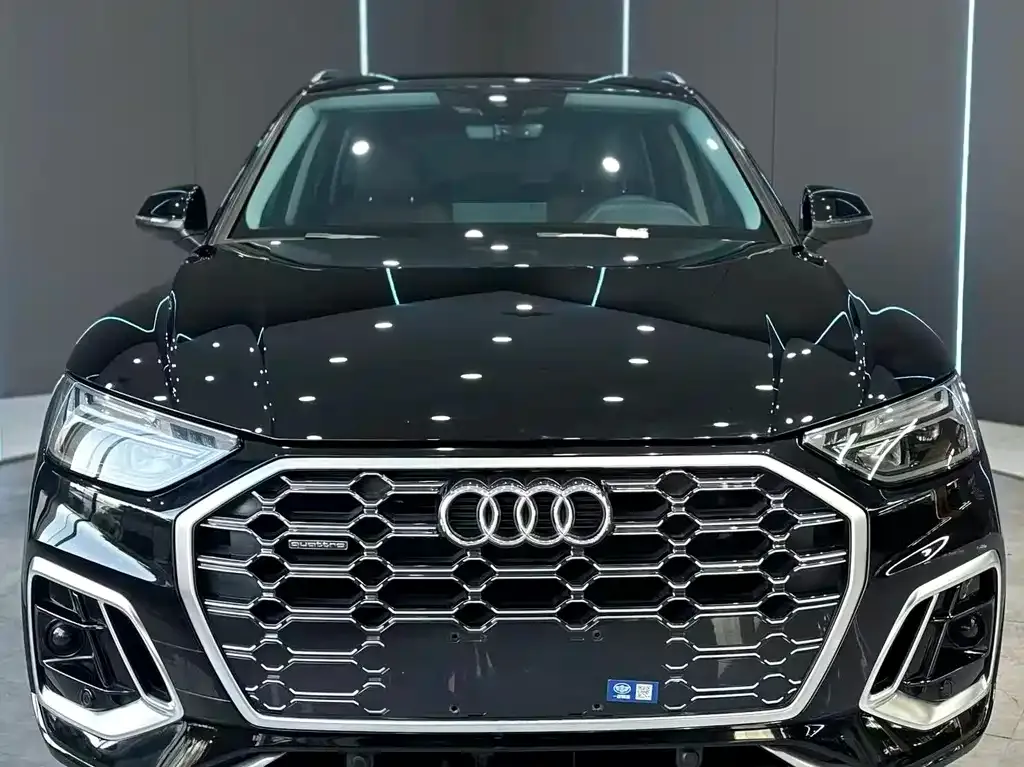 Audi Q5L 2022 из CN, фото 2